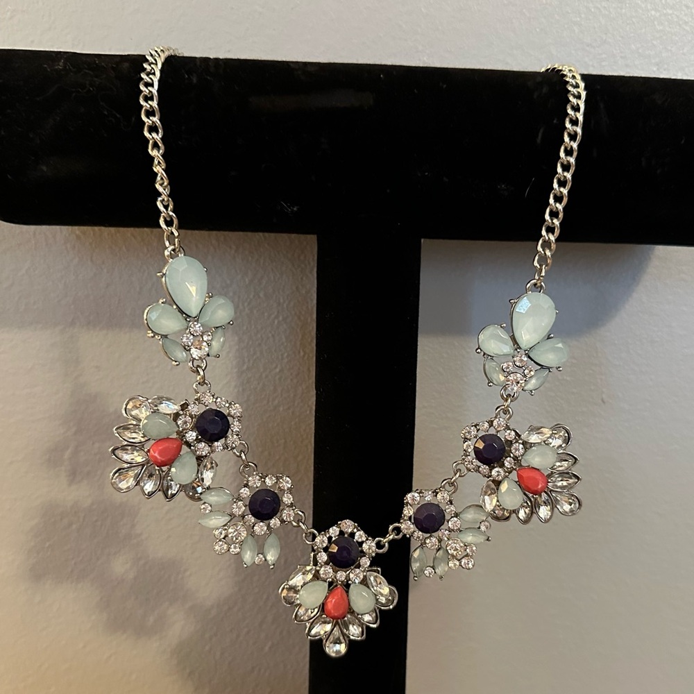 Van Heusen silver necklace